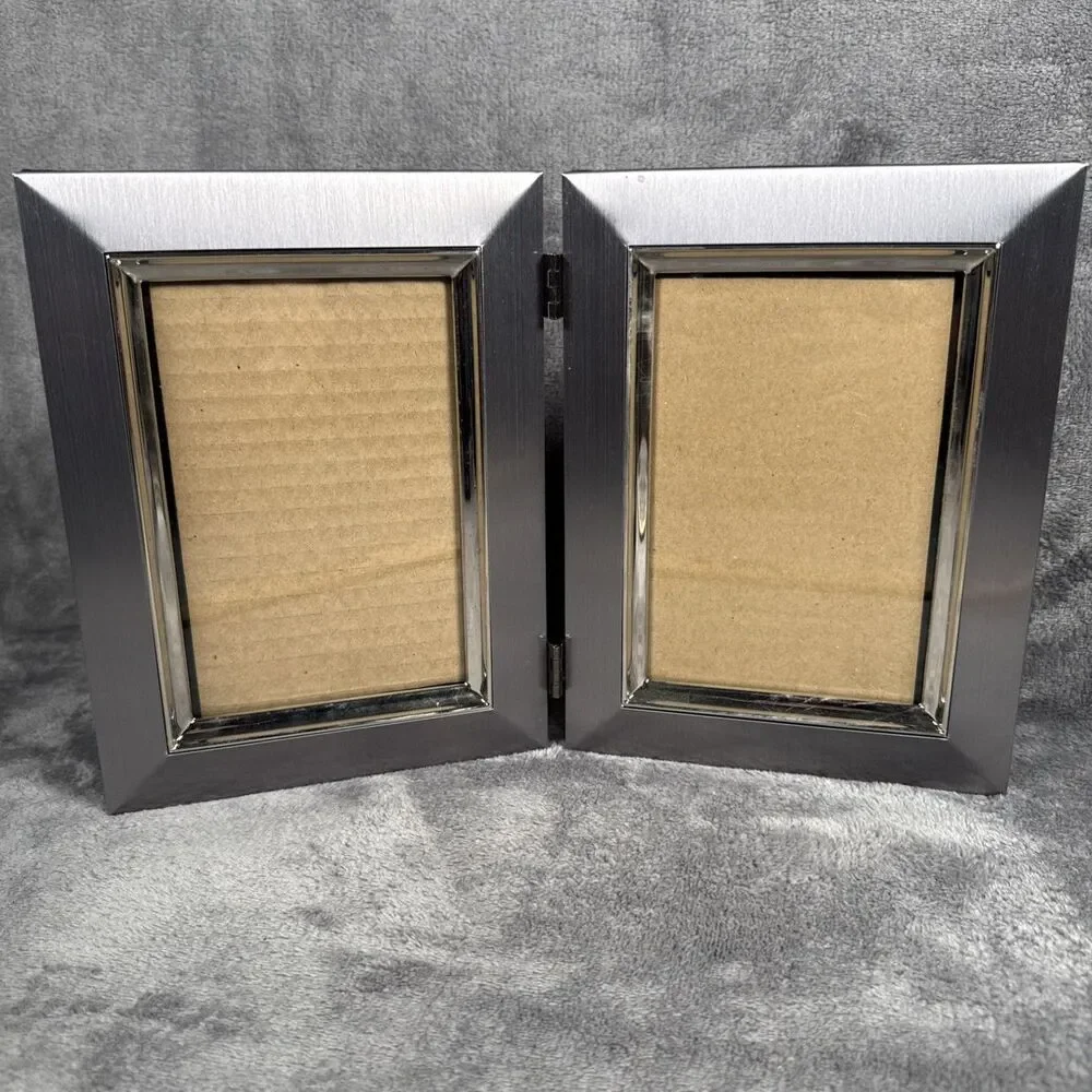 Silver-tone Brushed Metal Bi-Fold Double 4x6 Photo Frame Velveteen Back